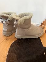 Graue ugg Mini Bailey bow Bayern - Kiefersfelden Vorschau