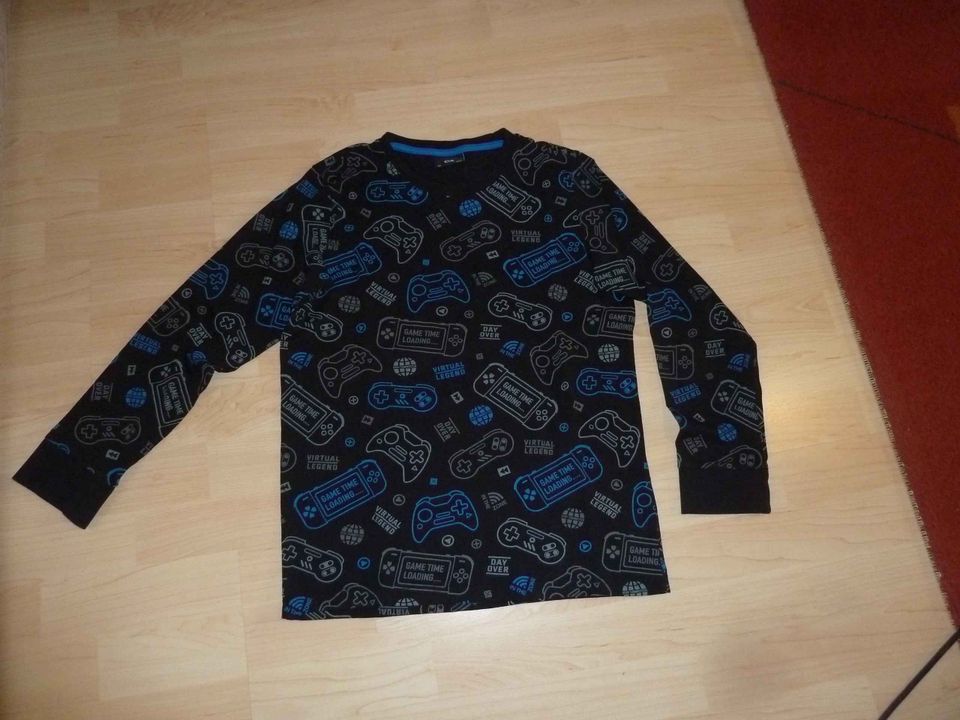 Schlafanzug Gr. 164 lang schwarz-Muster/Player in Offenburg