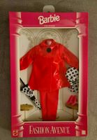 Barbie Fashion Avenue Pink Raining Outfit 1995 Mattel #14980 NRFB Nordrhein-Westfalen - Paderborn Vorschau