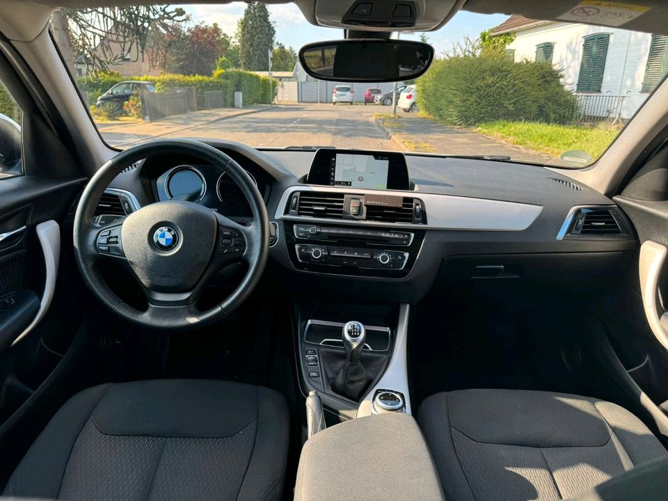 BMW 116D Advantage Navi PDC Sitzheizung Sehr Gepflegt in Krefeld