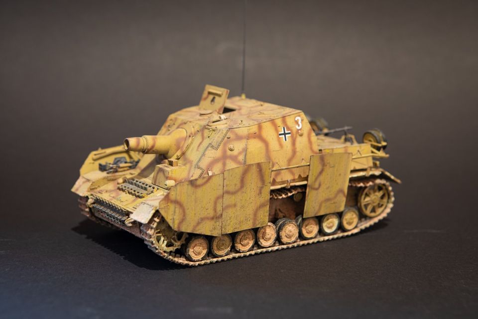 Dragon Sturmpanzer IV Brummbär, 1:35 ; gebaut, lackiert in Salem