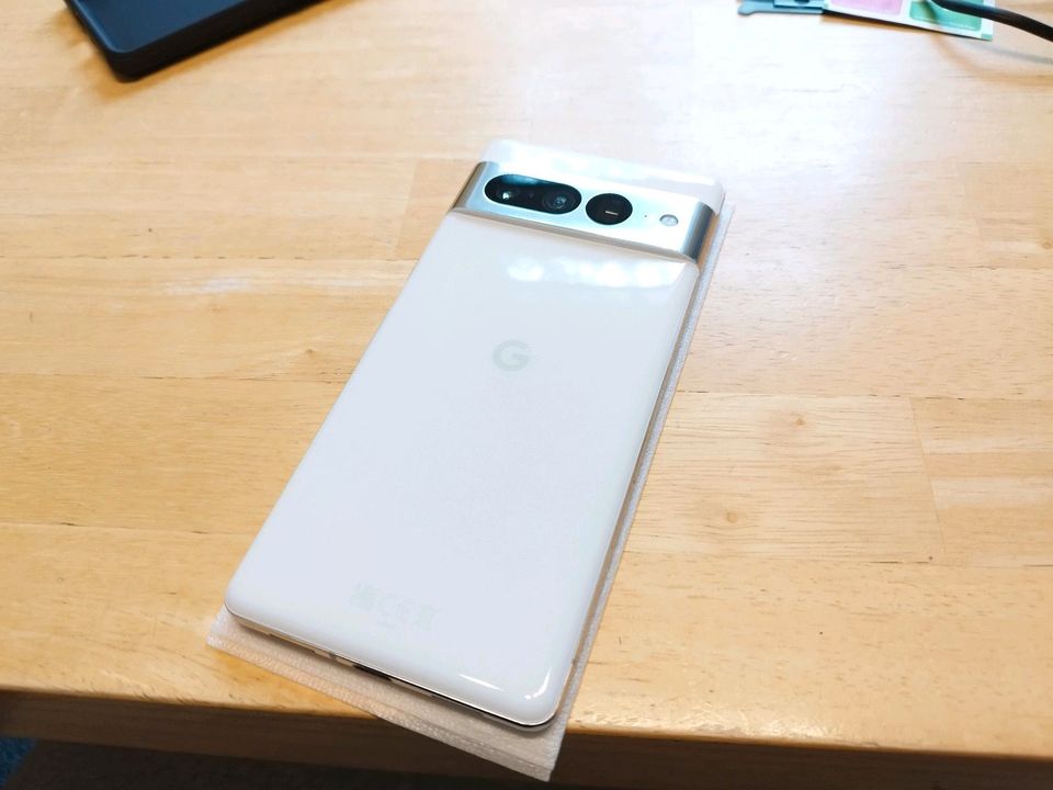 Google Pixel 7 Pro 256GB Smartphone Snow White Top Zustand in Berlin