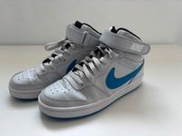 Nike Turnschuhe Gr. 37.5 grau/blau Bayern - Teublitz Vorschau