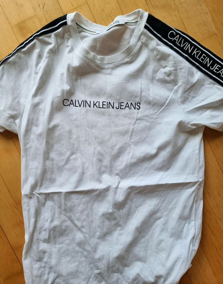 Calvin Klein T- Shirt in Neunkirchen