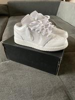 Air Jordan 1 low Damenschuh (weiß) Nordrhein-Westfalen - Euskirchen Vorschau