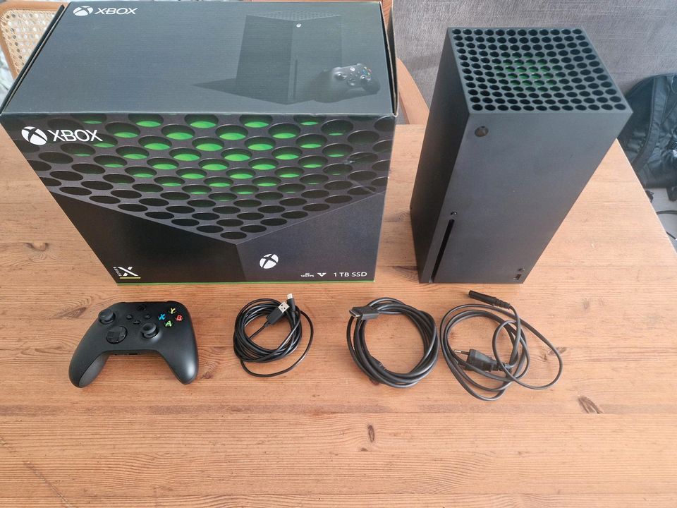 Xbox Series X mit OVP in Neckargemünd