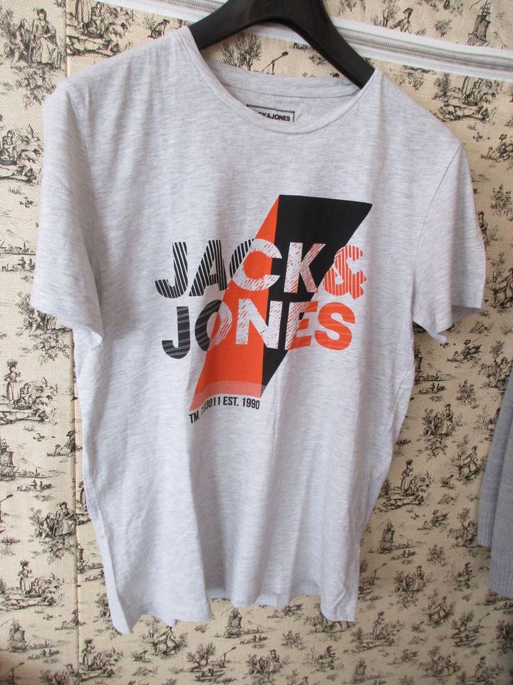 T-Shirt - Jack & Jones - Gr. M -  TOP in Augsburg