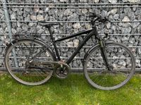 CUBE Touring Trekkingrad Fahrrad Rahmengröße 46 cm schwarz Nordrhein-Westfalen - Minden Vorschau
