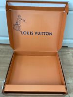 Versandkarton Louis Vuitton 43x34x7 Baden-Württemberg - Graben-Neudorf Vorschau