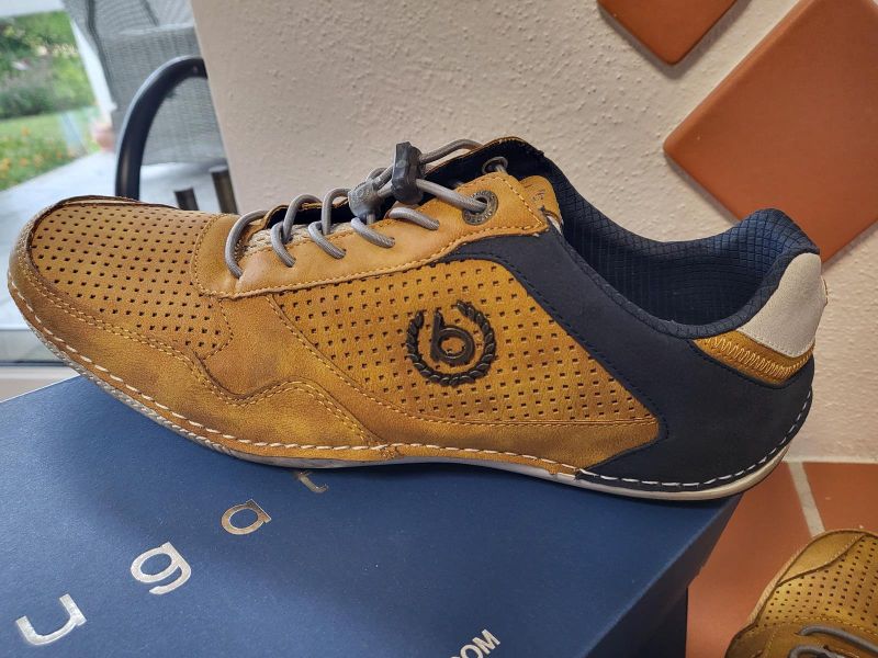 BUGATTI Herren Schuhe gelb Größe 43 (=42!!) +++ TOP +++ in  Baden-Württemberg - Frankenhardt