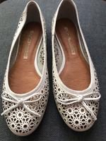 Buffalo Leder Ballerinas Lochmuster Gr 36 Bonn - Kessenich Vorschau