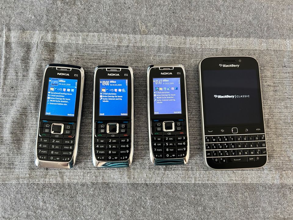 Nokia e51 ( 3 stk) und BlackBerry Classic ( 1 stk ) in Olching