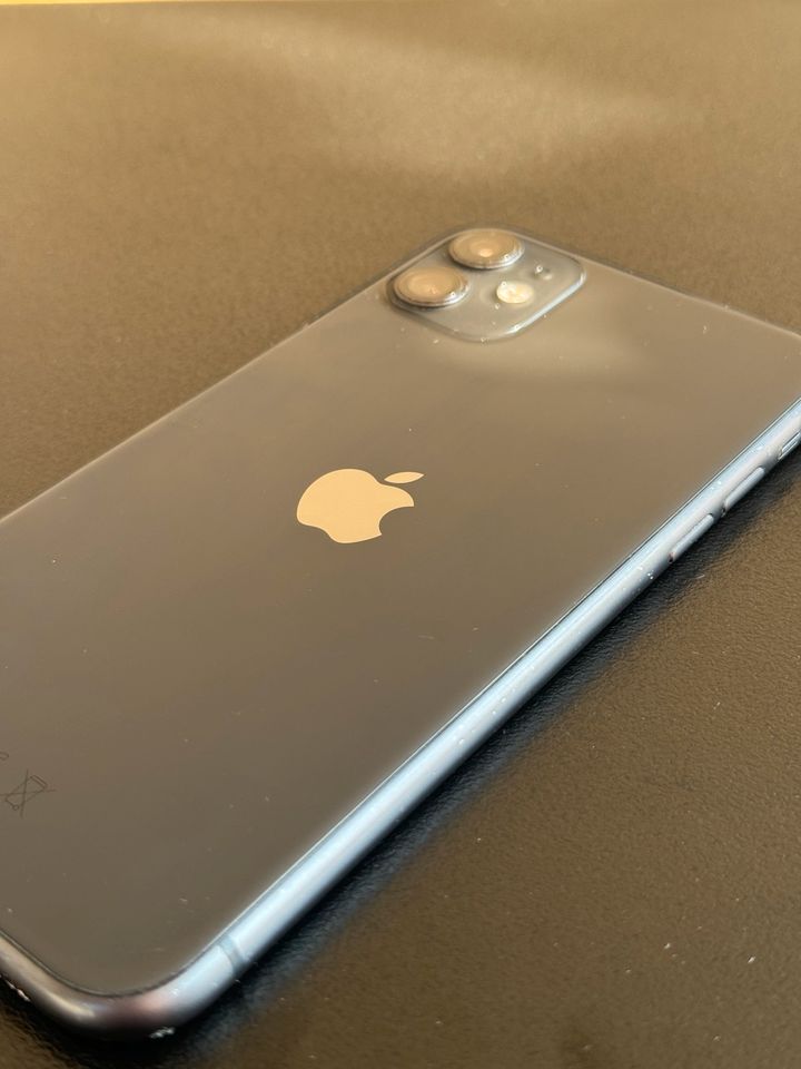 iPhone 11 128 gb, Voll funktionsfähig, schwarz in Hamburg