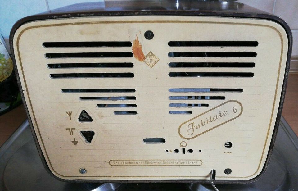 Nostalgie Röhrenradio Modell Jubilate 6 Telefunken in Stuttgart