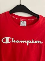 2 Champion T-Shirts rot und dunkelblau Bayern - Grafing bei München Vorschau