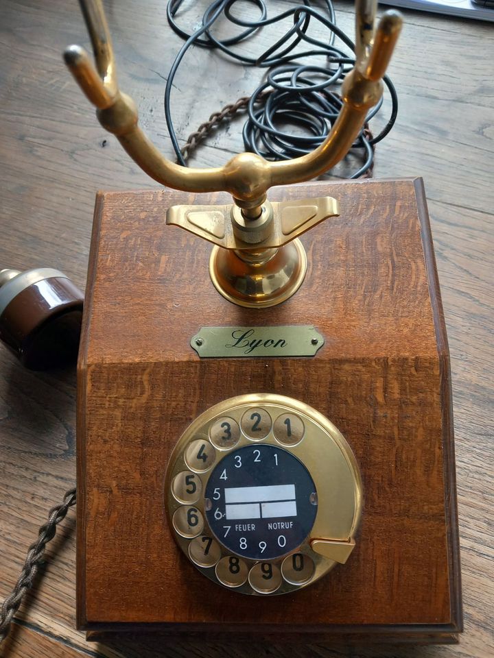 Antik Telefon "Lyon" - guter Zustand in Hannover