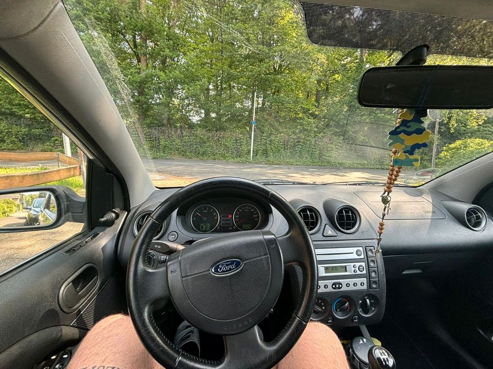 Ford Fiesta 1.4 in Nettetal
