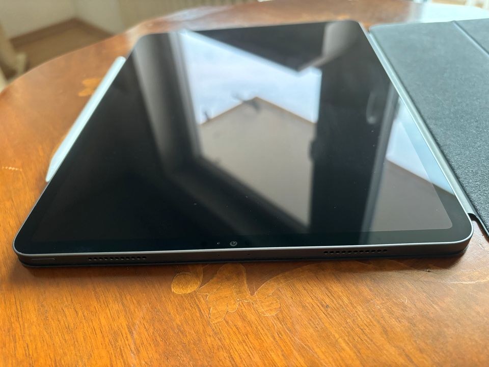 iPad Pro 12,9 Zoll, 256 GB, WiFi (5. Generation) in Space Grau in Rheinau