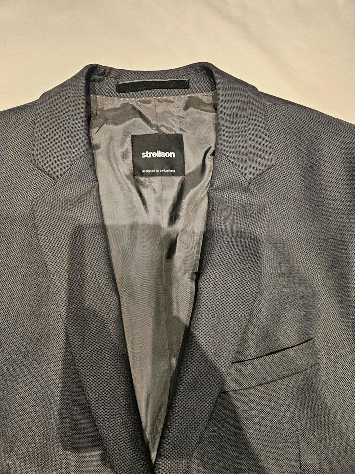 Strellson grau Anzug Größe M-L gebraucht in Lörrach