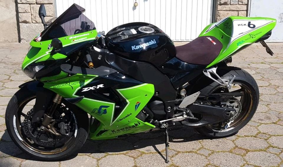 Kawasaki zx10r in Niederstetten