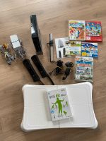 Wii Spielekonsole mit Balanceboard und Spiele / Nur Abholung! Wurster Nordseeküste - Cappel-Neufeld Vorschau