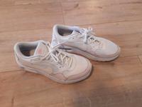 Nike Air Schuhe weiß rose Hessen - Wiesbaden Vorschau