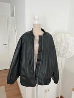 New Yorker Amisu Oversize Kunstlederjacke Übergangsjacke XL Nürnberg (Mittelfr) - Oststadt Vorschau