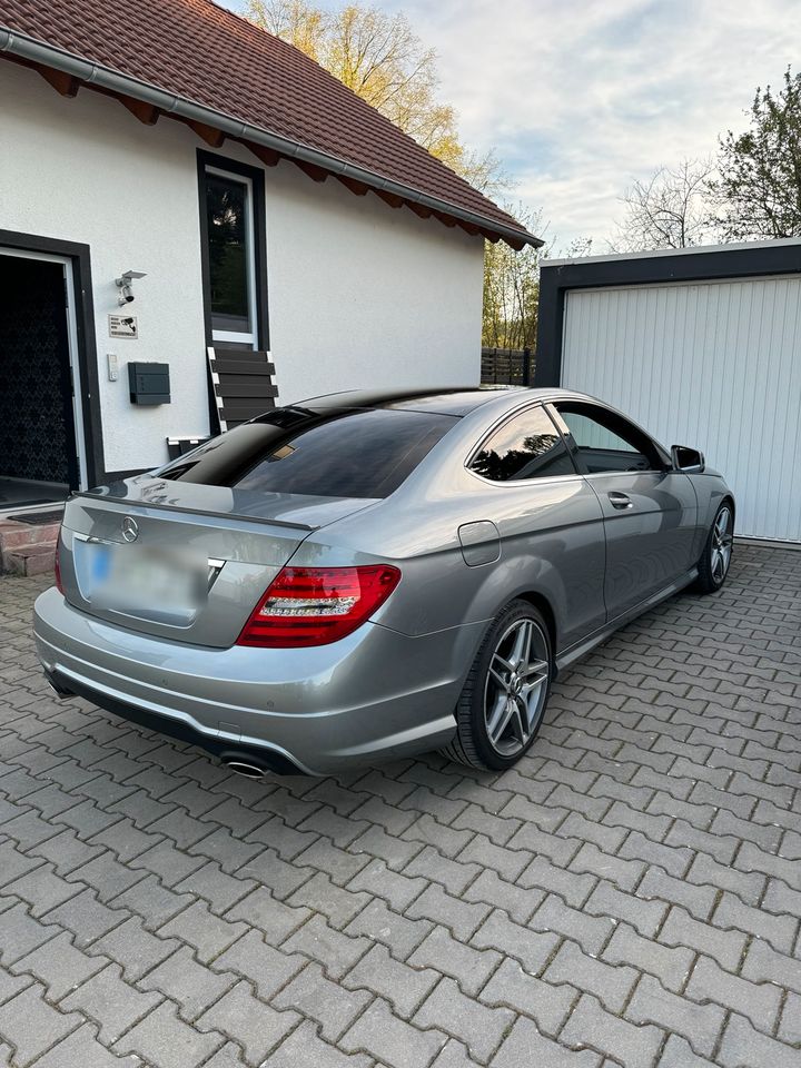 Mercedes C Coupe 220cdi AMG Styling Paket w204 in Öhringen