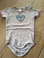 Body Mädchen Baby grau Topomini 62/68 0,50€ Niedersachsen - Uelzen Vorschau