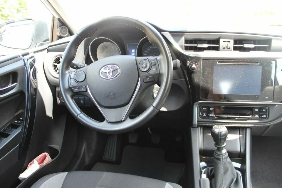 Verkaufe Toyota Auris 1,2 l Turbo Comfort in Schiffweiler