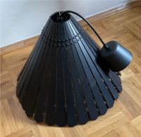 Schwarze Deckenlampe - Top Zustand, toll für den Essbereich!!! Hessen - Vöhl Vorschau