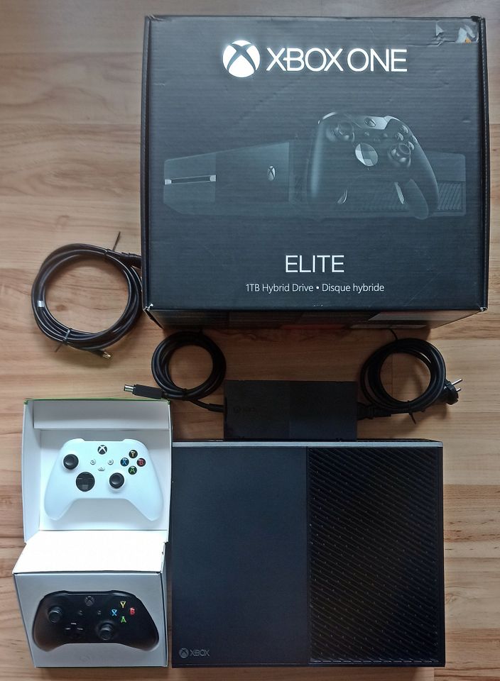 Spielekonsole Xbox One Elite 1TB mit original Zubehör und Spiele in Essen