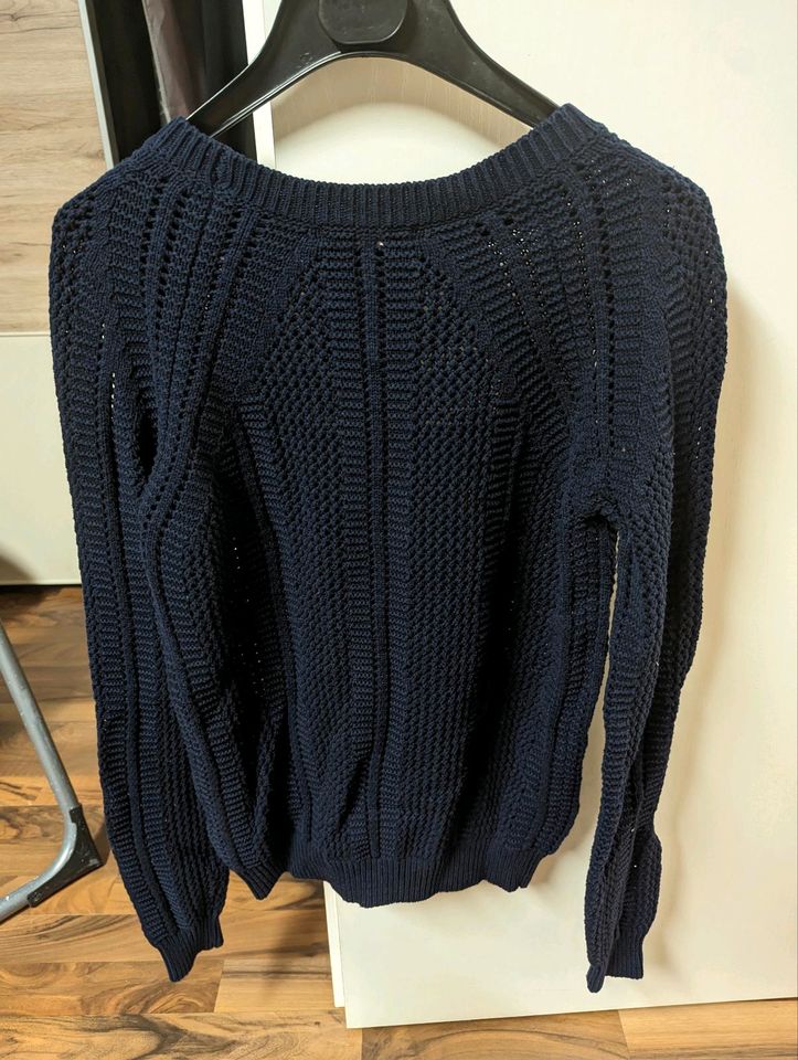 Damen Pullover Strickpullover Guess M in Landshut