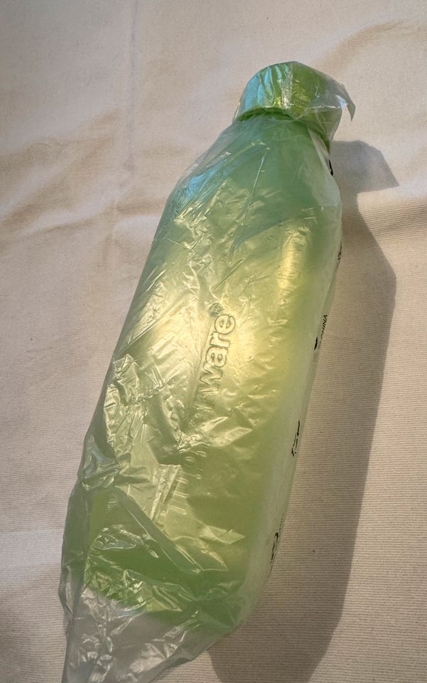 Tupperware Trinkflasche 1 Liter, NEU + OVP in Nürnberg (Mittelfr)