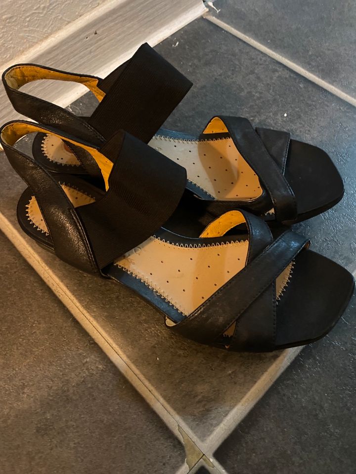 Damen Schuhe Marke Un Structurea clarks in Neuss