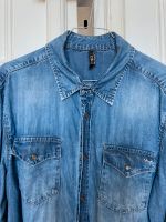 Jeans Hemden Bundle Gr. L (3 Stück) in hellblau, mittelblau, grau Leipzig - Plagwitz Vorschau