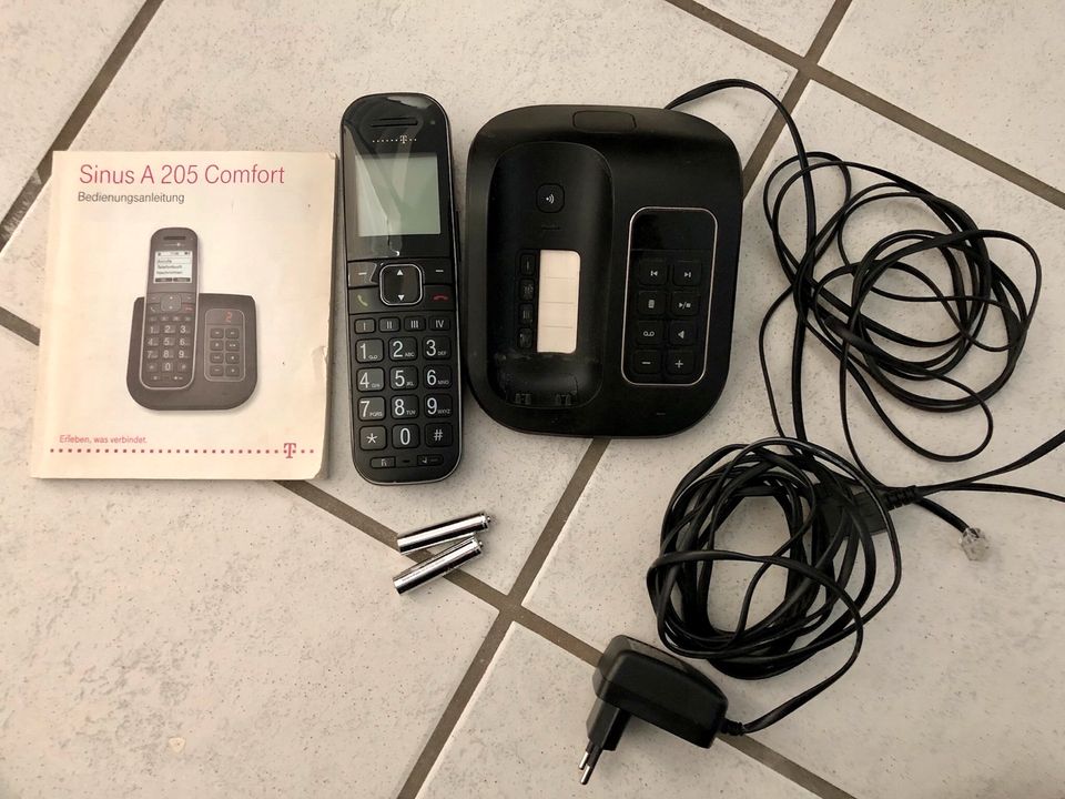 Telekom Sinus A 205 Comfort - schnurloses Telefon mit Ladeschale in Olpe