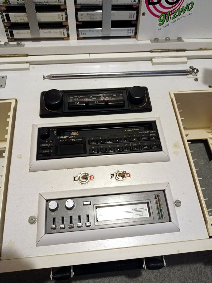 Partyanlage der 70er CD Spieler, Radio Cassette und Equalizer. in Witten