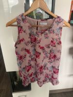 Ärmellose Bluse mit Blumen Muster München - Milbertshofen - Am Hart Vorschau