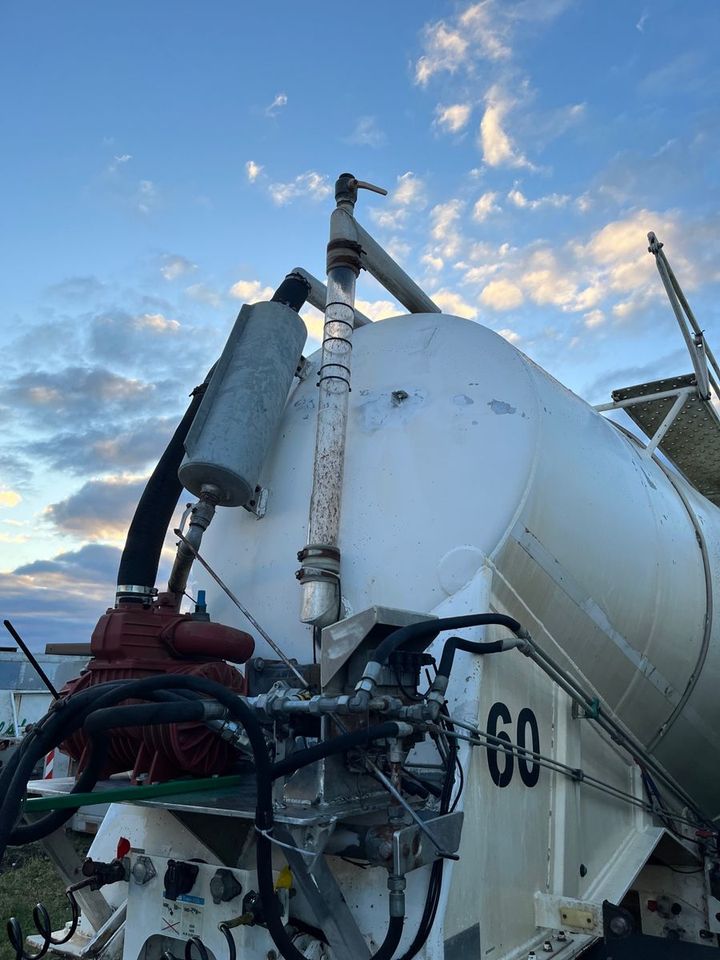 Andere Gülle Güllefass 32000 Liter in Prenzlau