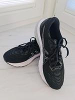 Asics damen Laufschuhe  GT 2000 Gr.42 Niedersachsen - Belm Vorschau