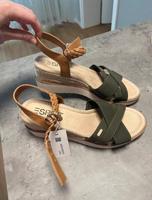 Schöne Espadrilles von Esprit für den Sommer Baden-Württemberg - Pfullingen Vorschau