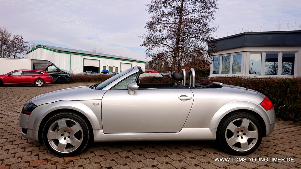 Audi TT 1.8 T Roadster ohne Heckspoiler -selten- in Erfurt