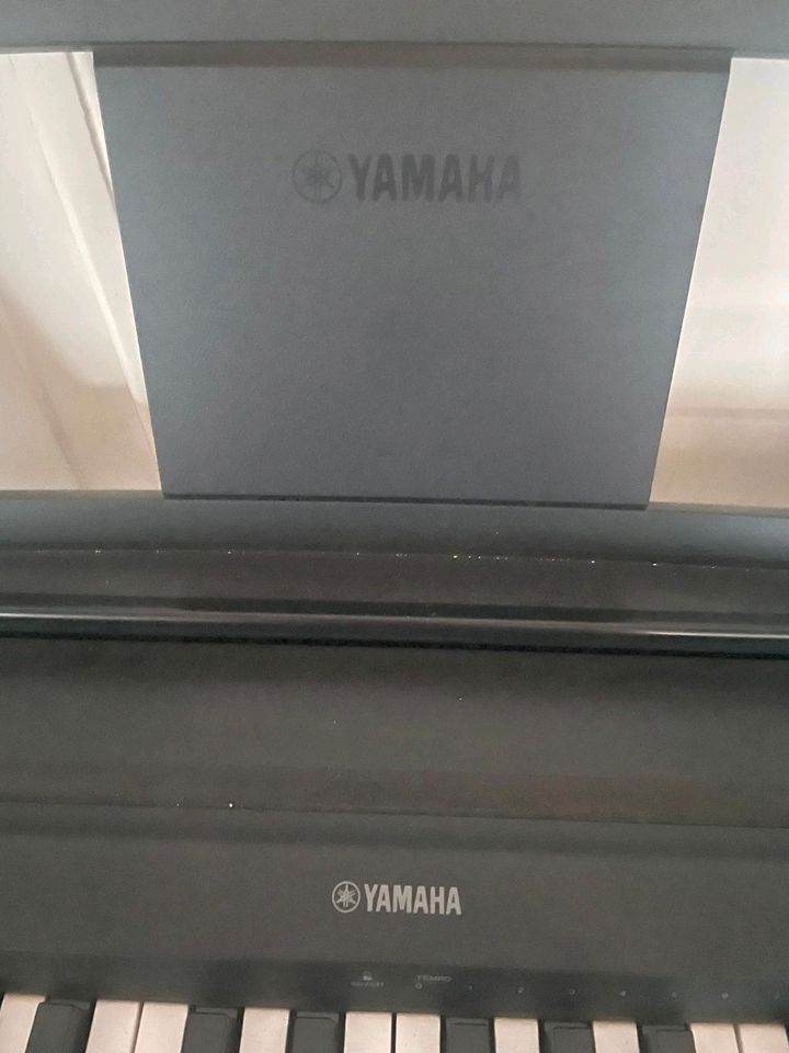 Yamaha Klavier in Treuchtlingen