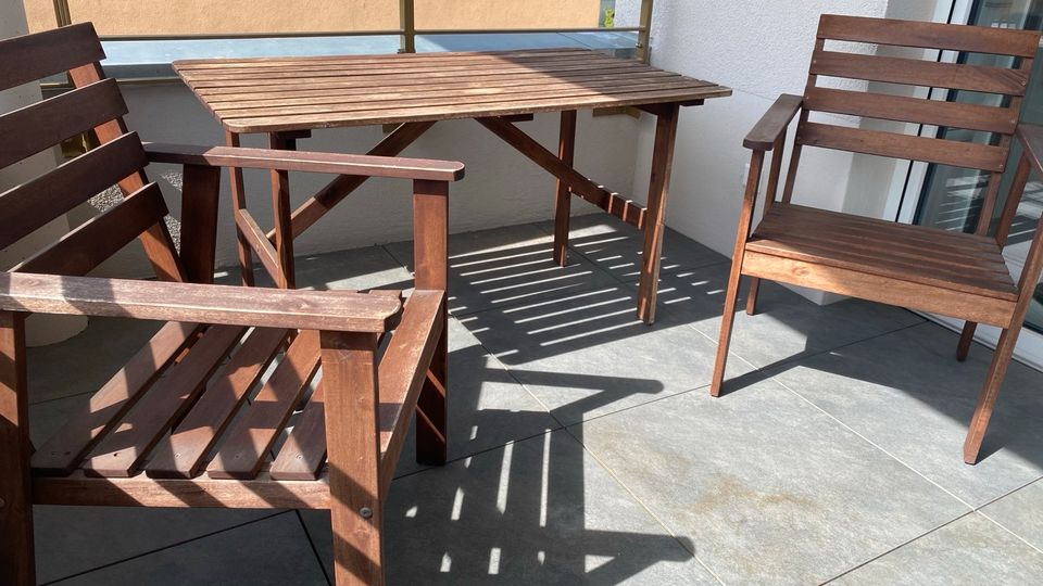 Ikea „Falholmen“ Gartenmöbel: Tisch mit 2 Stühlen in Offenburg