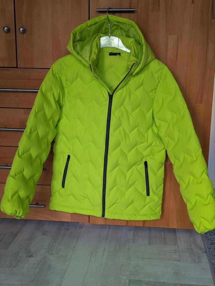 Neue dicke Name it Winterjacke, aktuelle Kollektion, Größe 158 in Coburg