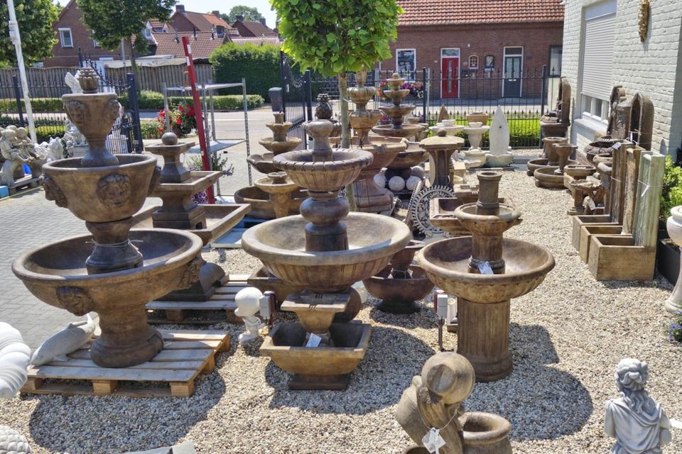 Garten Brunnen Wasserbrunnen Springbrunnen in Waldfeucht