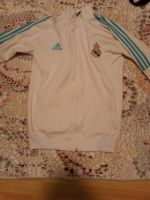 Ich verkaufe eine Real Madrid Jacke und die Jacke kostet 30€ Wuppertal - Vohwinkel Vorschau