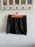 Nike Shorts L Schwarz/Orange Leipzig - Leipzig, Zentrum Vorschau