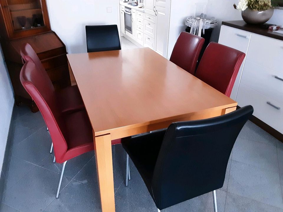 Esszimmer komplett  6 Stühle von Hülsta echt Leder und Tisch in Rudersberg